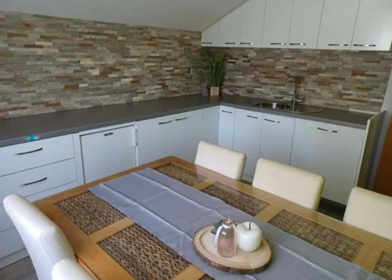 Schoenes Ferienhaus Mit Pool Biograd Na Moru
