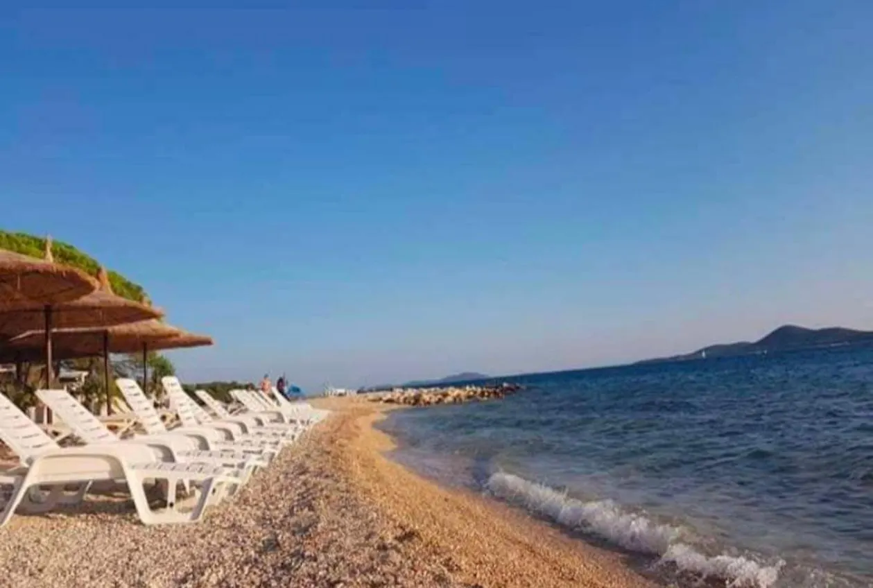 Schoenes Ferienhaus Mit Pool Biograd Na Moru Guest house