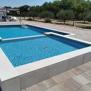 Tente de luxe Grande Glamping With Pool, Biograd Na Moru